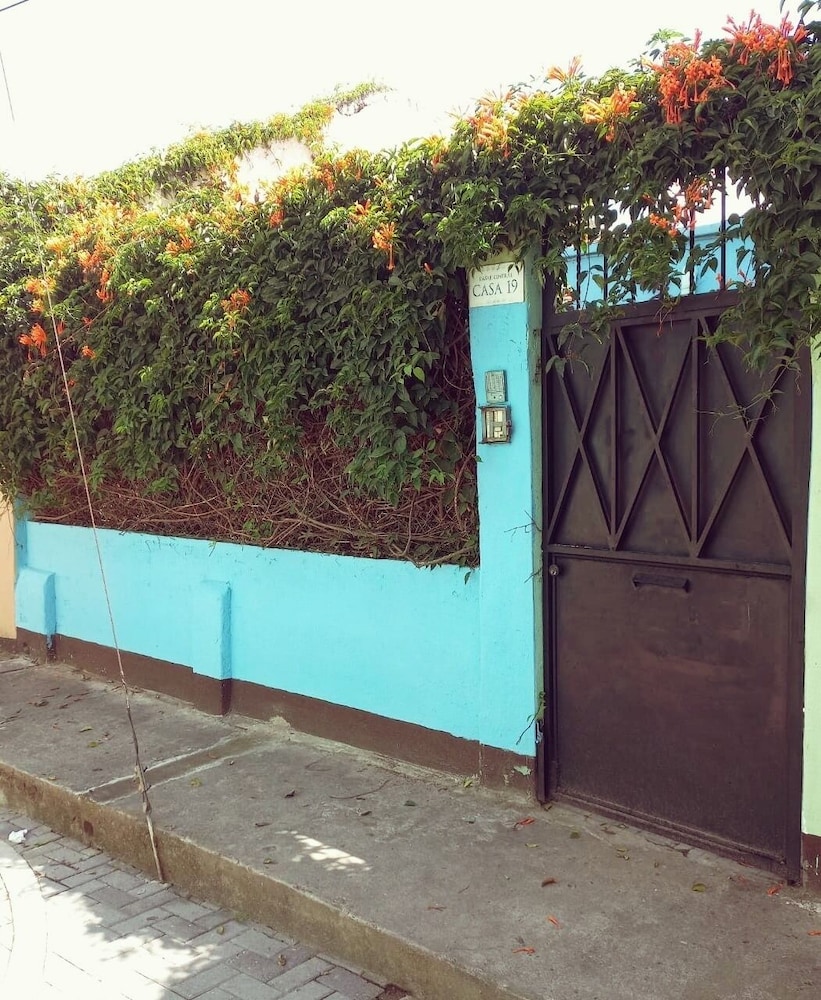 Hostal 4 Grados - Hostel