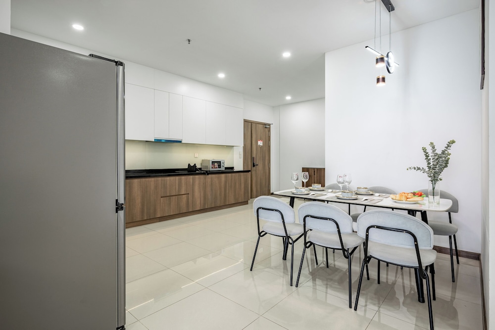OPAL SAIGON PEARL Premier Residence