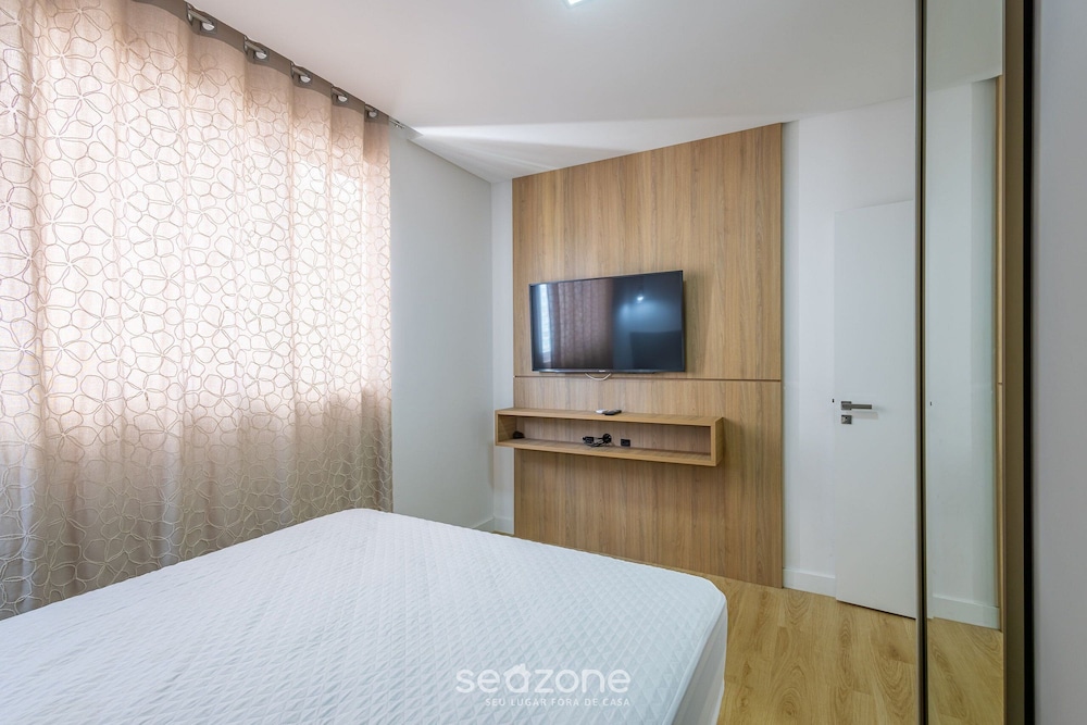 3-suite apt 280m From sea in Itapema Vga1002