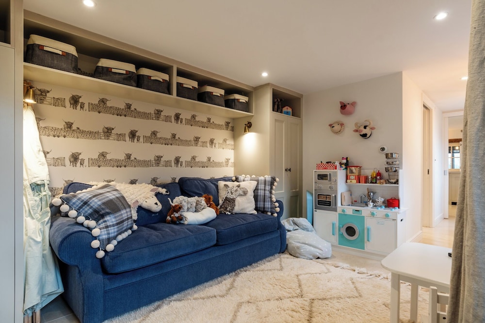 Stunning 6 BB Cottage & Annexe