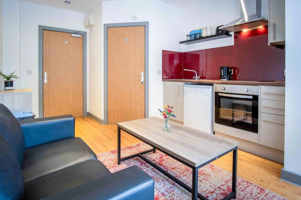 Princess Lofts 3 - 1 Bedroom Studio - Swansea