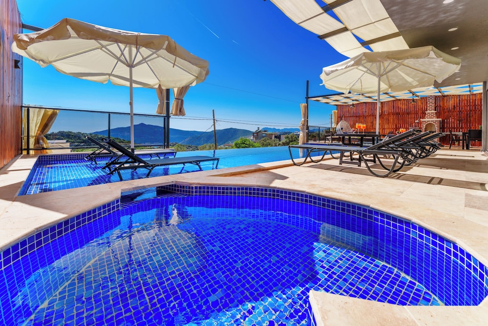 Grand Emora Villas