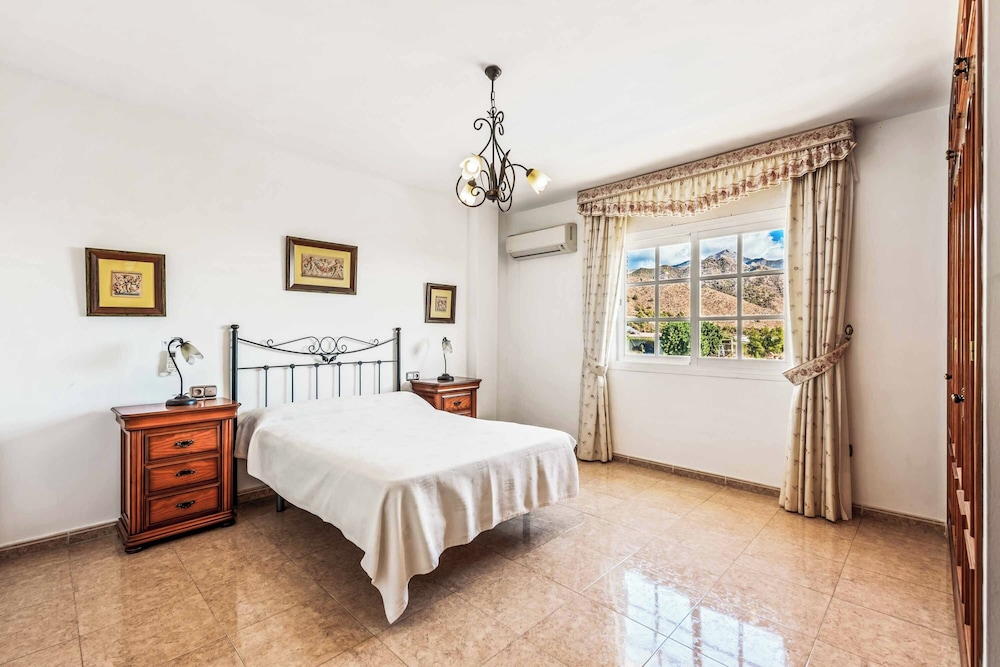 Villa Maria Isabel