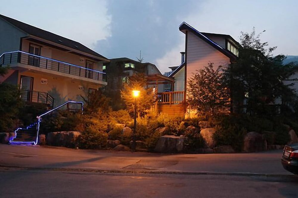 Club Olympia Pension & Resort