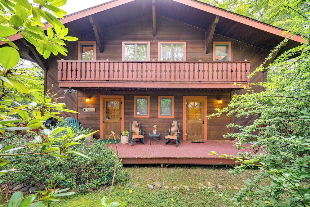 Dock & Hot Tub: Scenic Beech Mountain Lakes Gem!