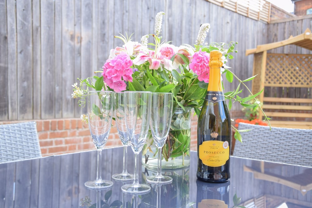 1 Coconut Cottage, Long Melford