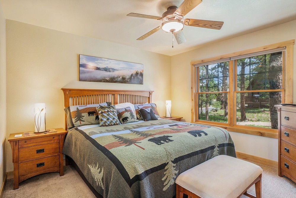 Cozy Solitude Cabins - Estes Park CO