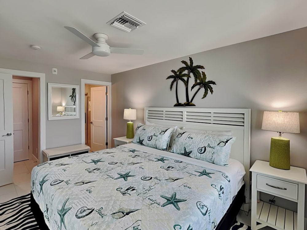 Seaside 5 by Distinctive Beach Rentals