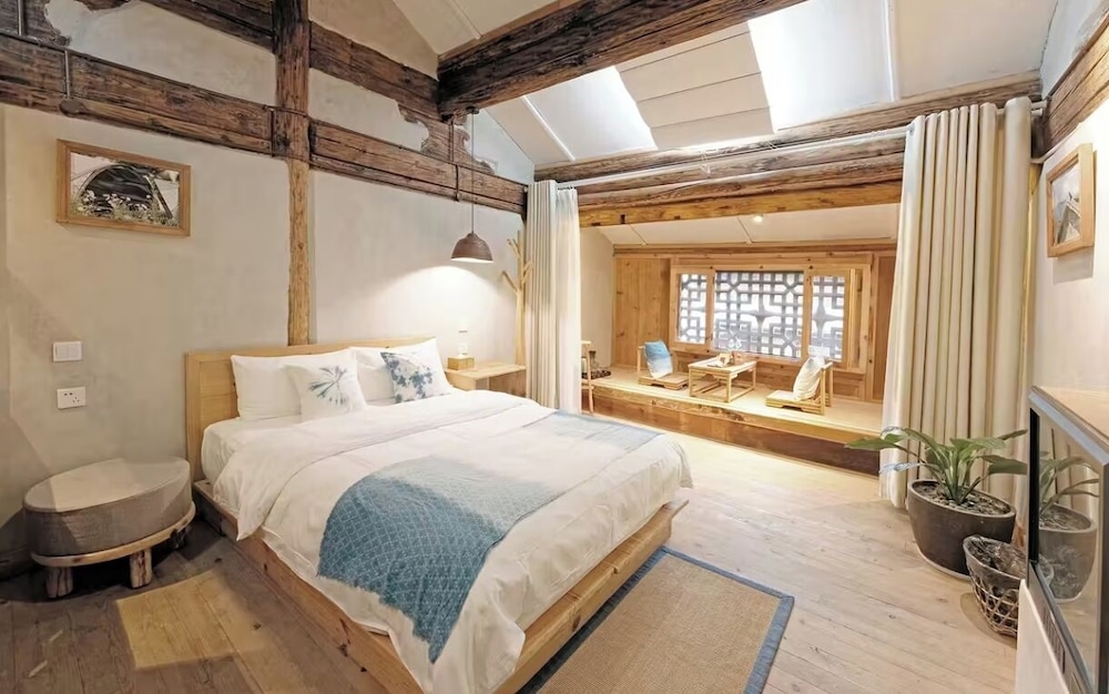 Jia Kedi Ancient House Cultural Homestay