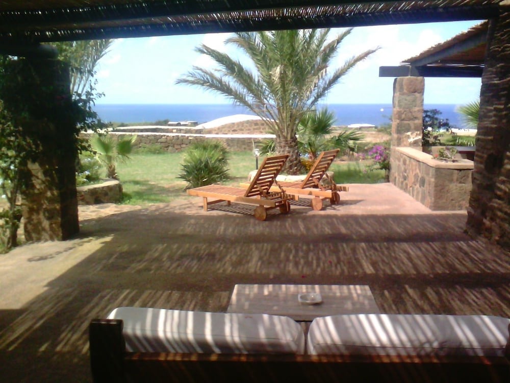 Photo 43