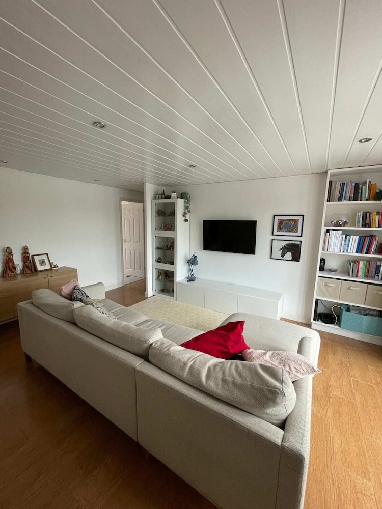 2BD Flat With Views of Canary Wharf - Rotherhithe