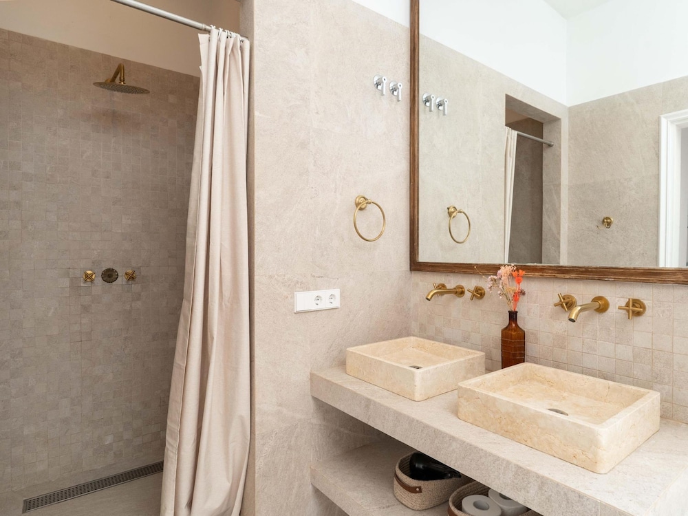 Esplendido Apto de 3 Habitaciones con Terraza