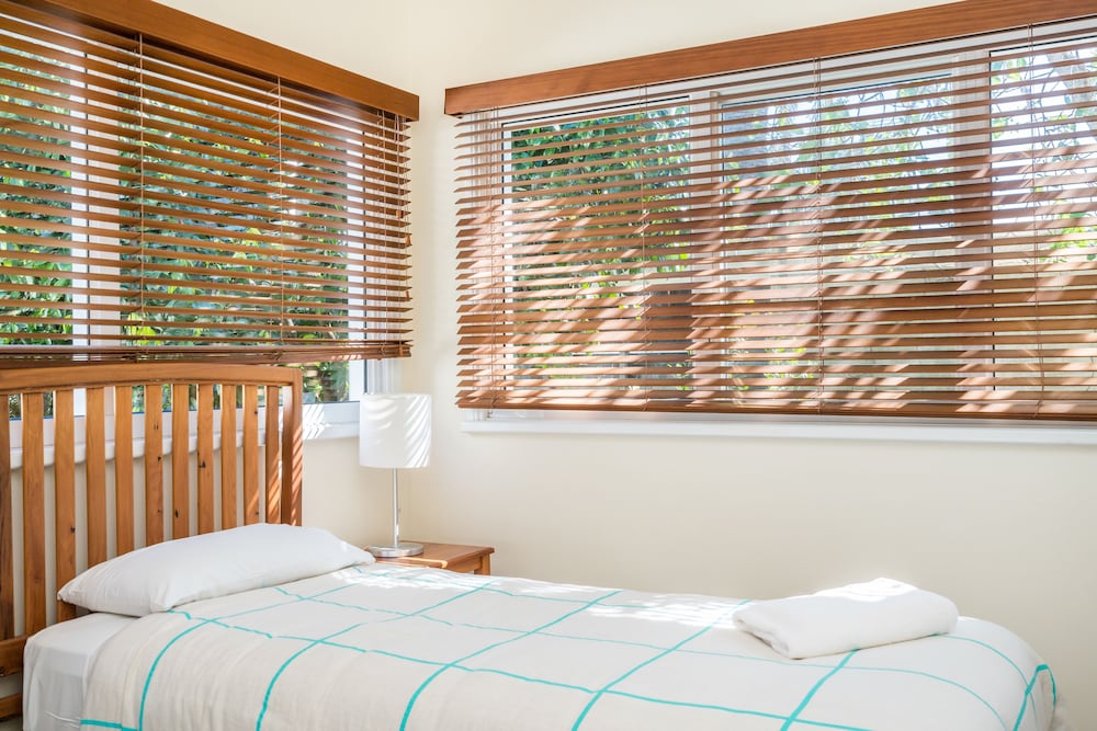 Your Luxury Escape - Away on Seaview view 3