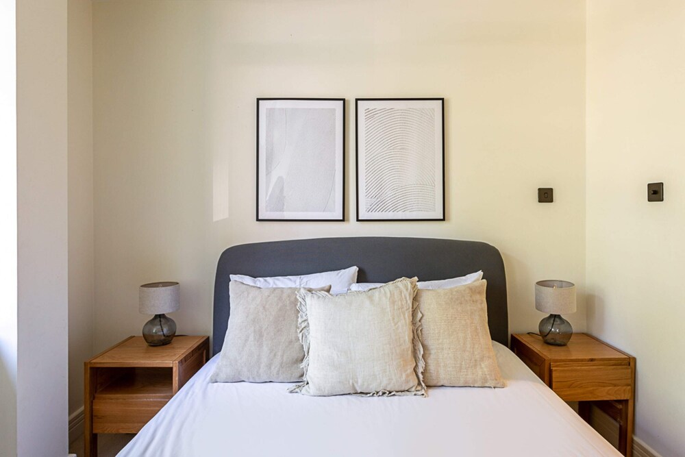 Stunning Modern Apartment in the Heart of Holborn