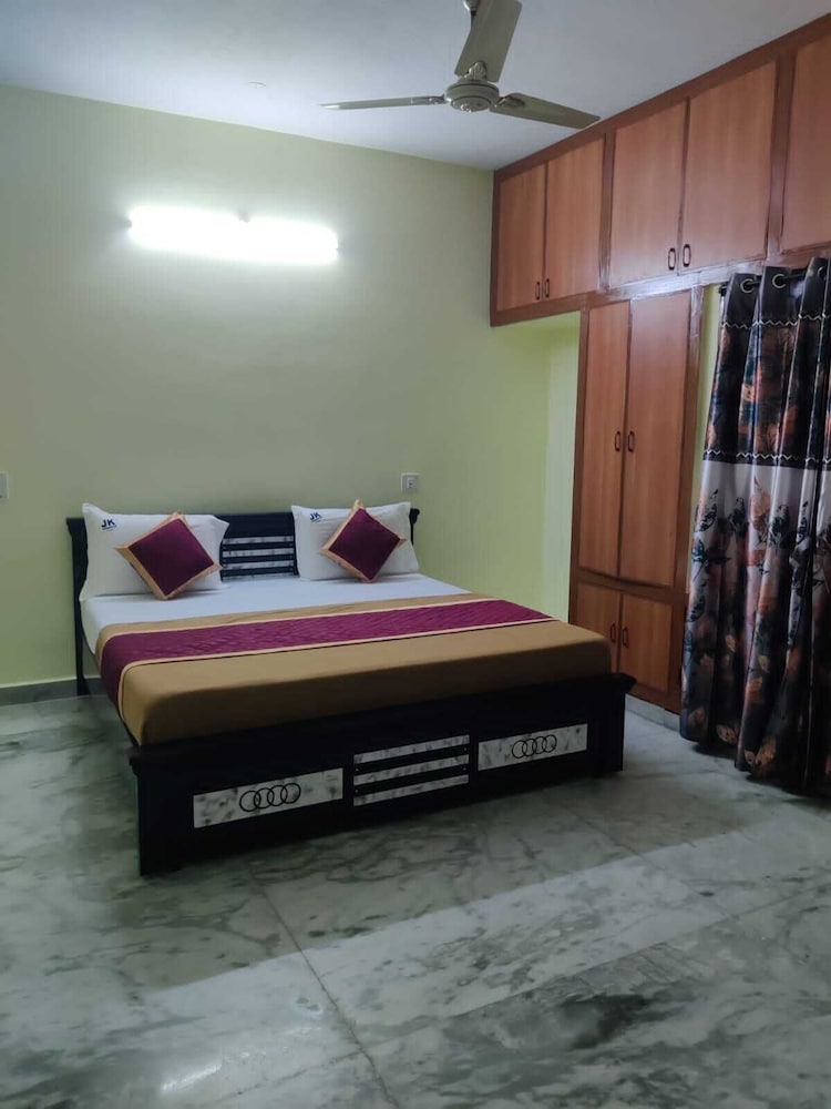 J k homestay