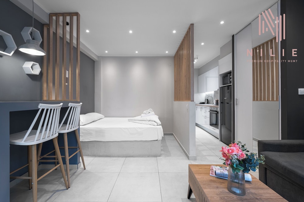 Bonsai Studios & Apartments, Nilie Hospitality MGMT
