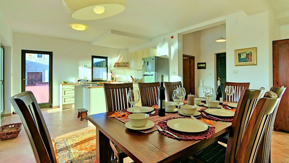 Gorgeous Villa With Private Swimming Pool and Covered Terrace view 5