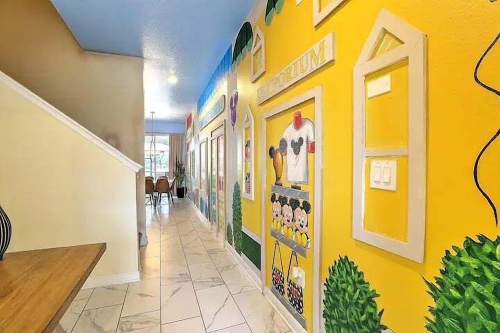 Let's Glo Now Adventure Cove Villa 4 Bedroom Townhouse