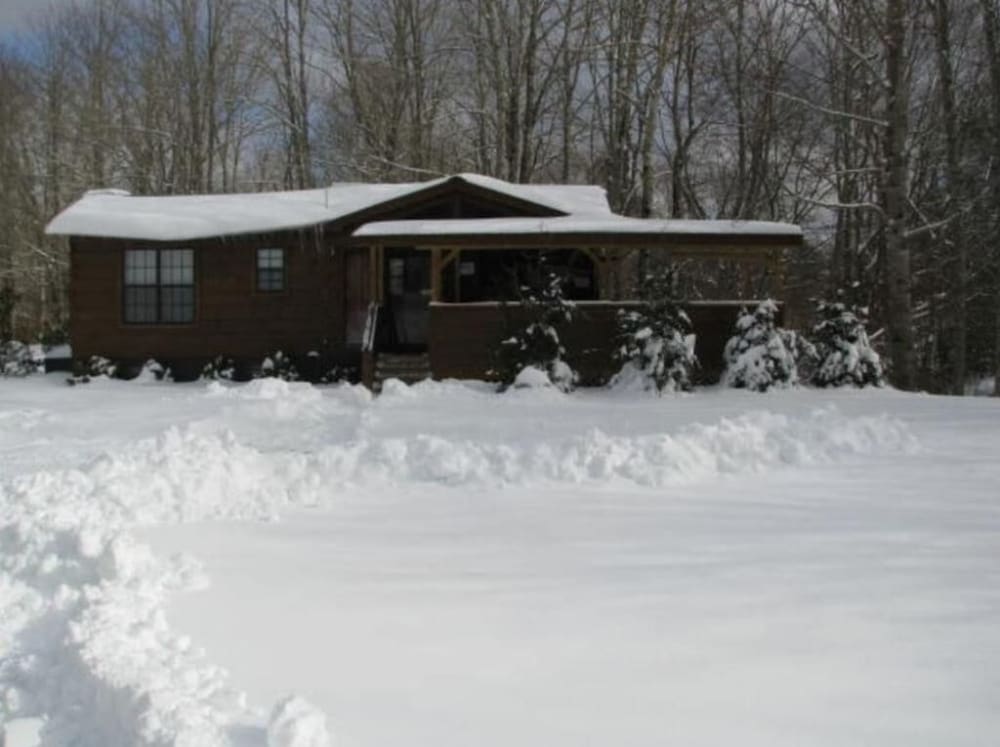 Linville River Log Cabins