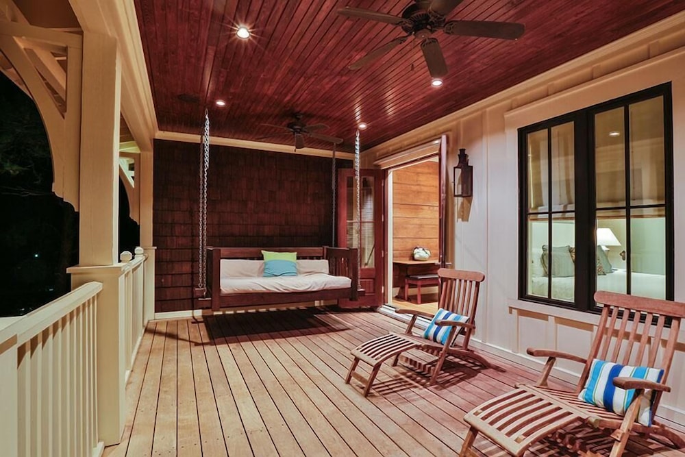 Blissful Shores 7 Bedroom Holiday Home by Five Star Properties