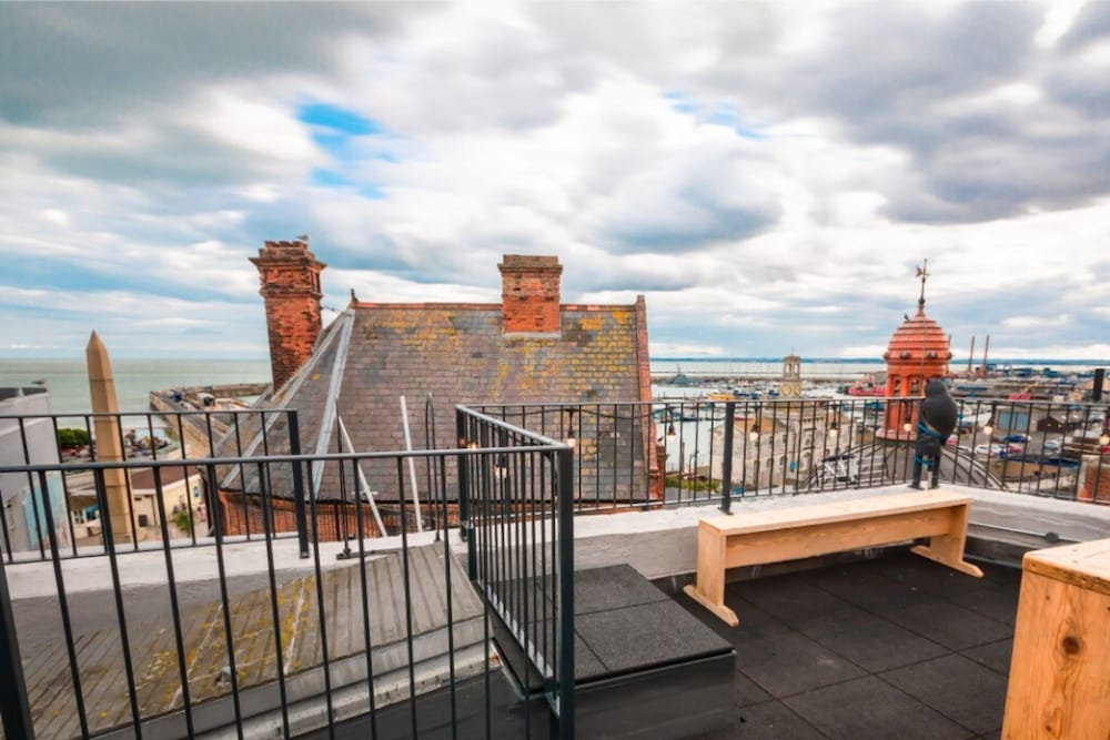 Harbourside Roof Terrace sea Views By Adliv