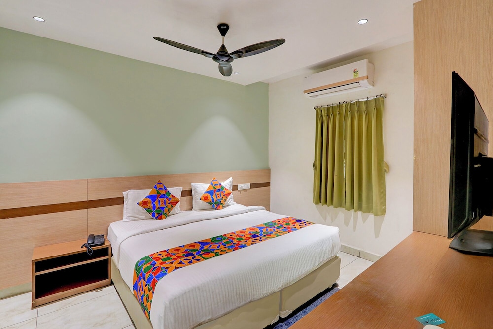 Fabhotel Silver Cloud