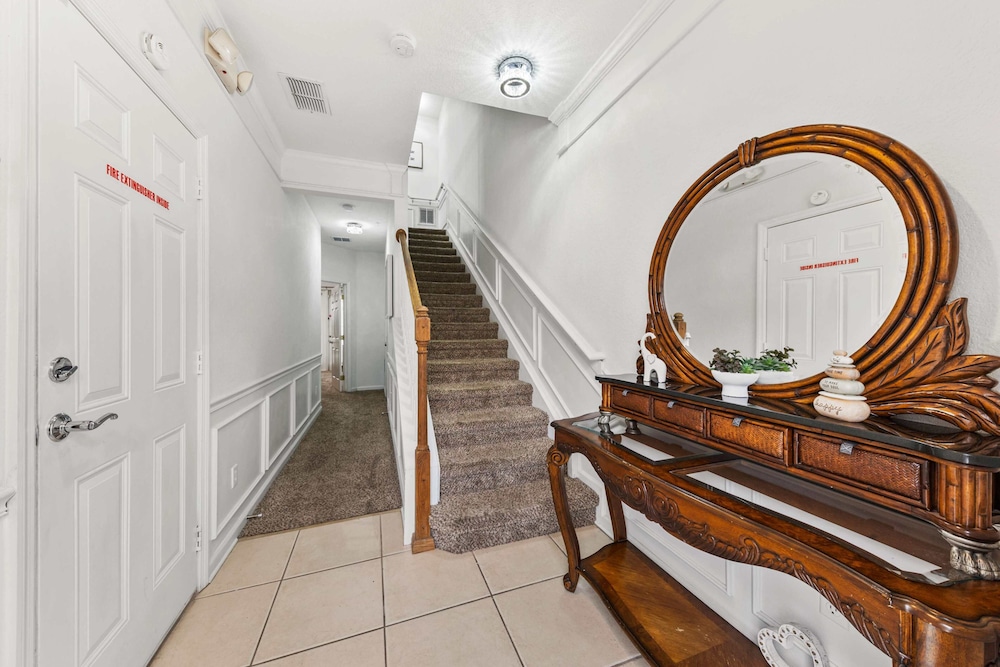 5014 Tideview Circle #9
