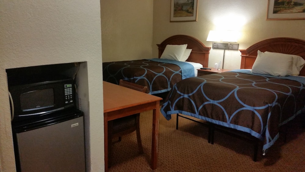 American Inn of Daytona view 3
