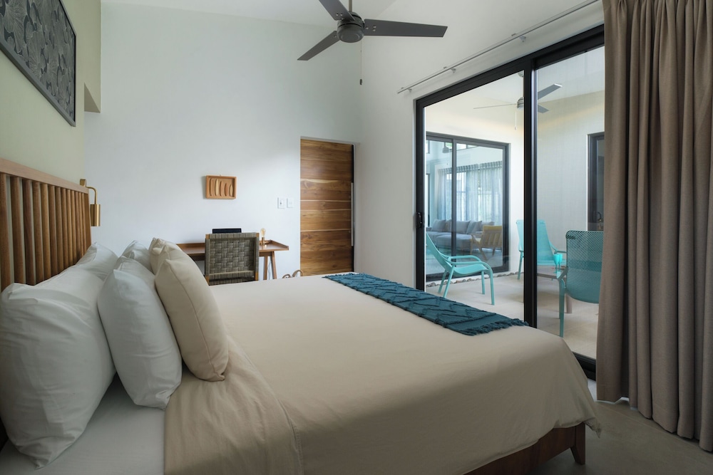 Casa Bo Jungle - Steps to Tamarindo Beach - Surf & Pool