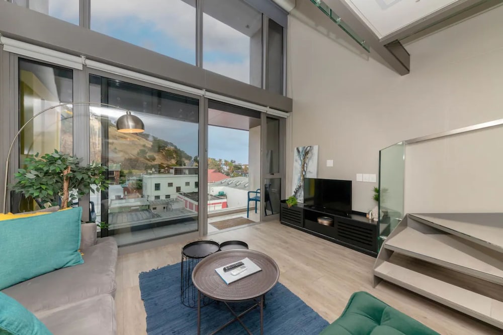 Plush Loft Apartment With Signal Hill View view 5