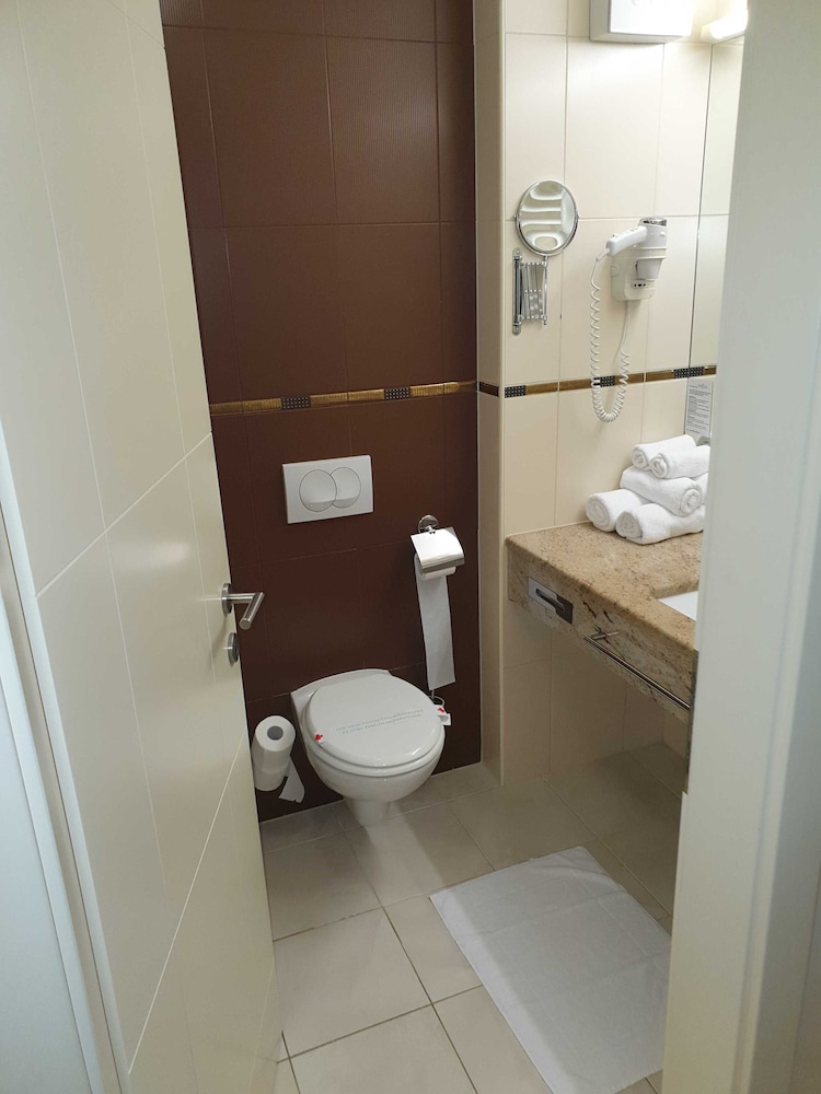 Marina Portorož Family Friendly Apartment 5