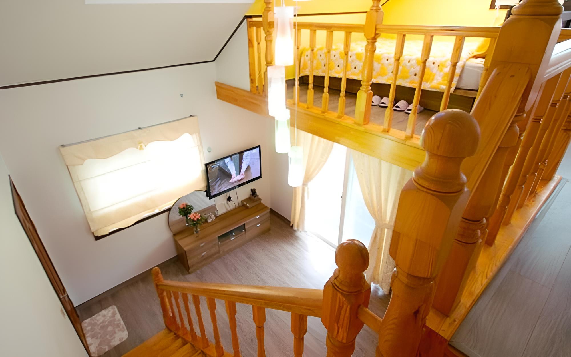 Namhae Blue Bird Pension view 4