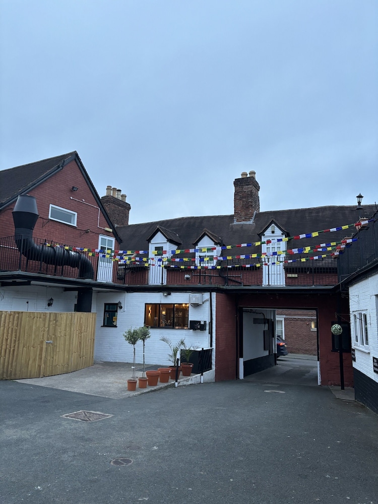 Yak & Yeti Hotel