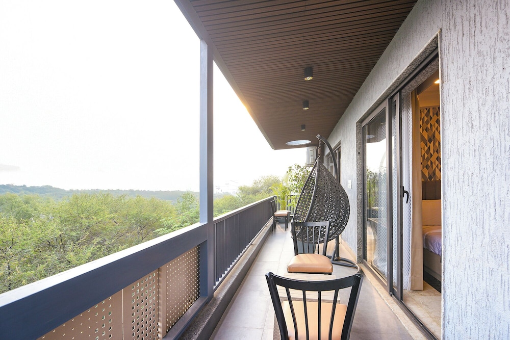 FabHotel Hygge Stay