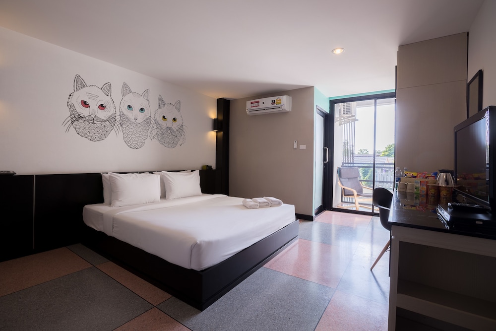 Pentahug Hotel