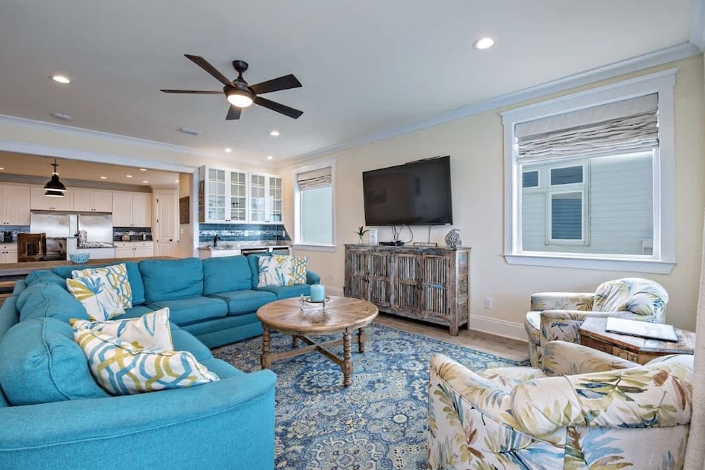 Beachfront 9bed Easybreezy East