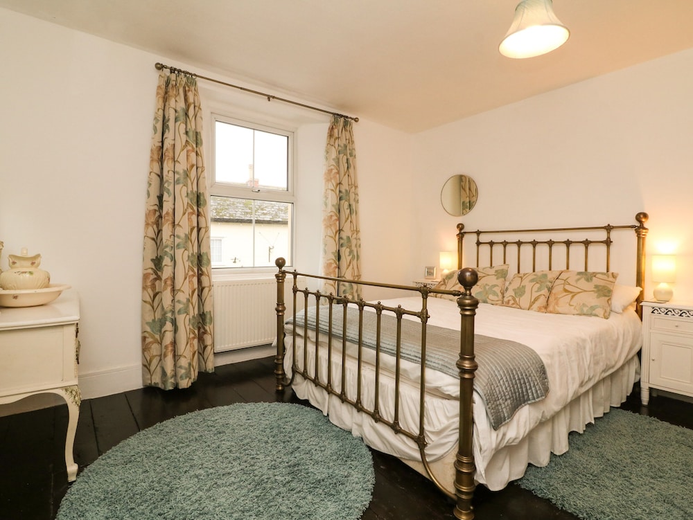 Harbour Cottage