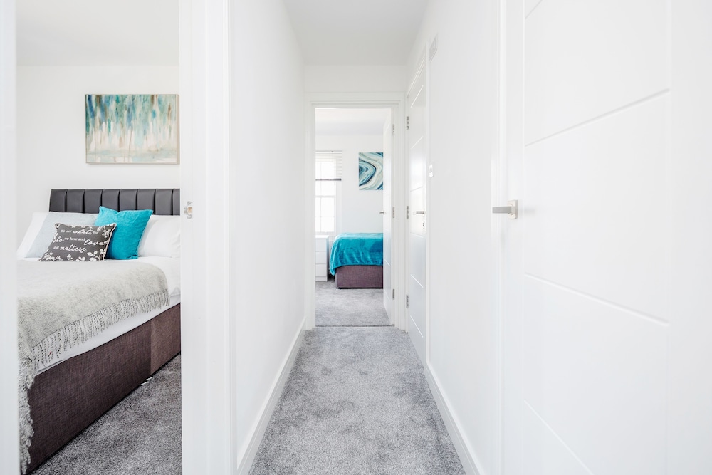 Elthorne Luxury Apartments
