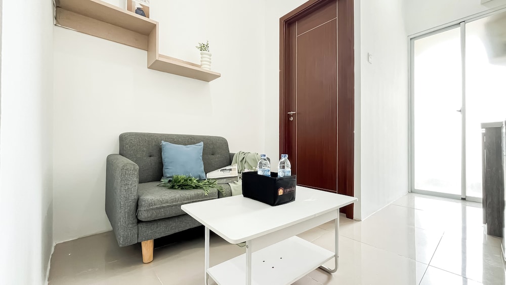 Minimalist Look 1Br At Apartment Vittoria Residence