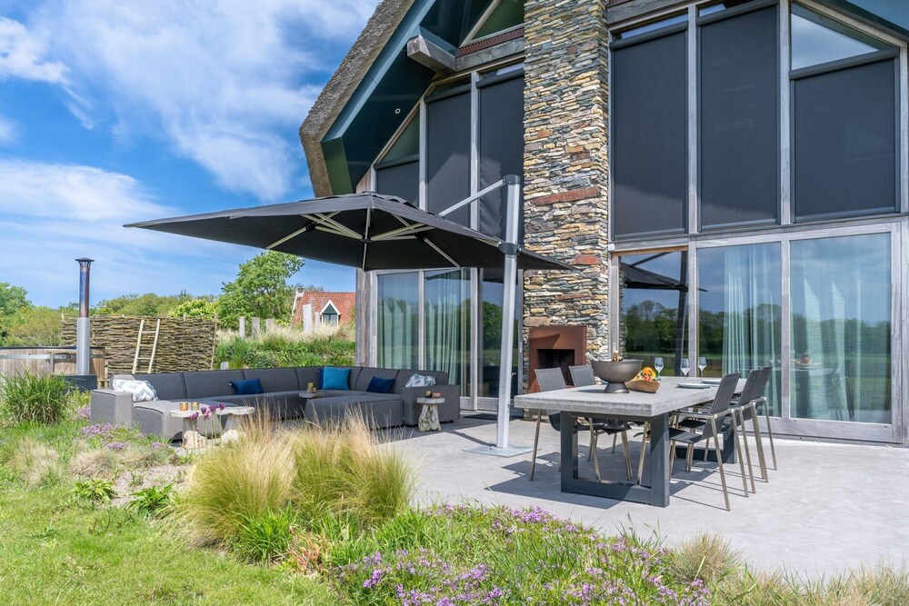 Luxurious and Sustainable 6-person Holiday Villa