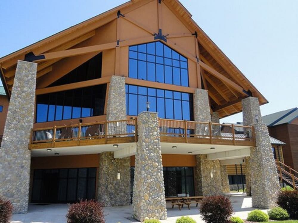 Three Bears Waterpark Resort Near Tomah, Ascend Collection Hotel