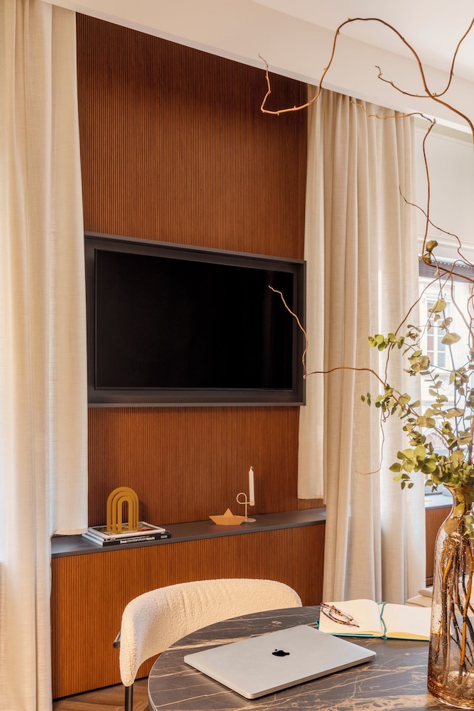 LUMERA STAY - Brera