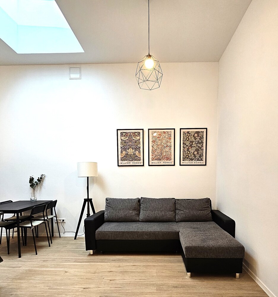 Airport Messe Apartments