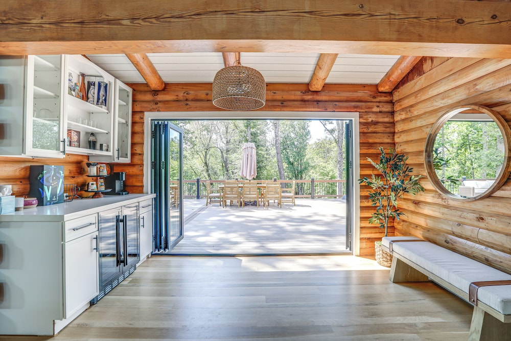 Deck, Sauna & Fire Pits: Upscale Belle Mead Cabin
