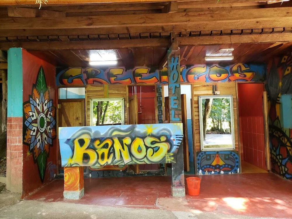 Greengos Hotel 11