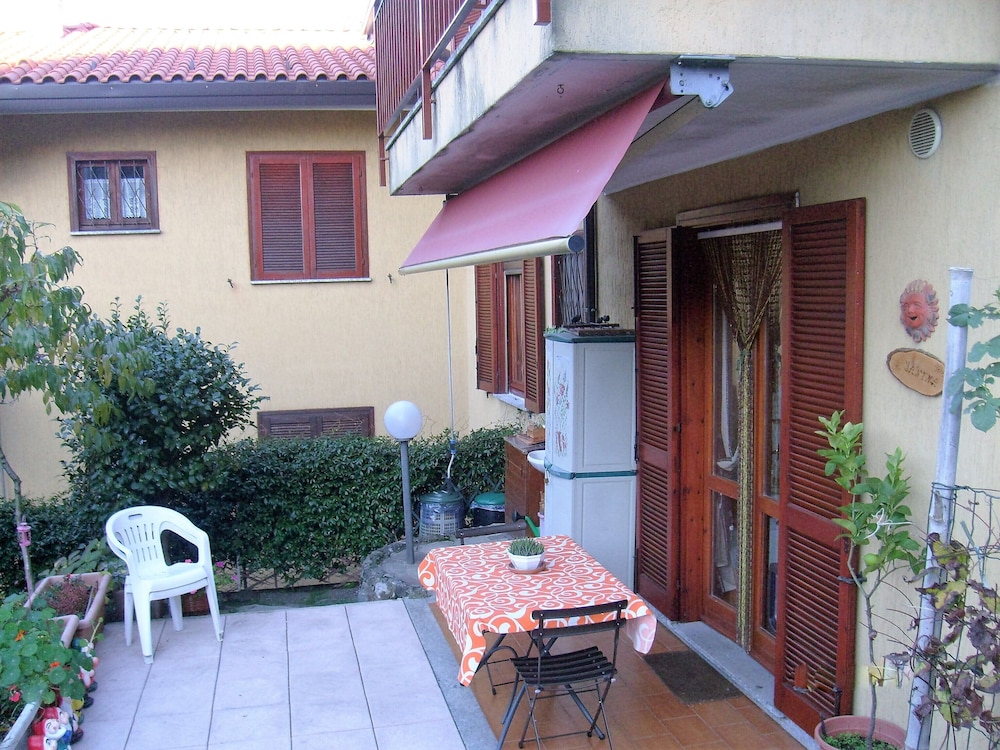 House Yanina view 3