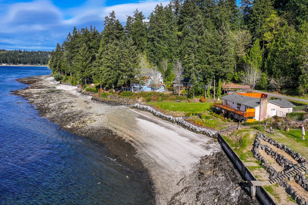 Port Orchard Waterfront Retreat: Steps to Beach! view 5