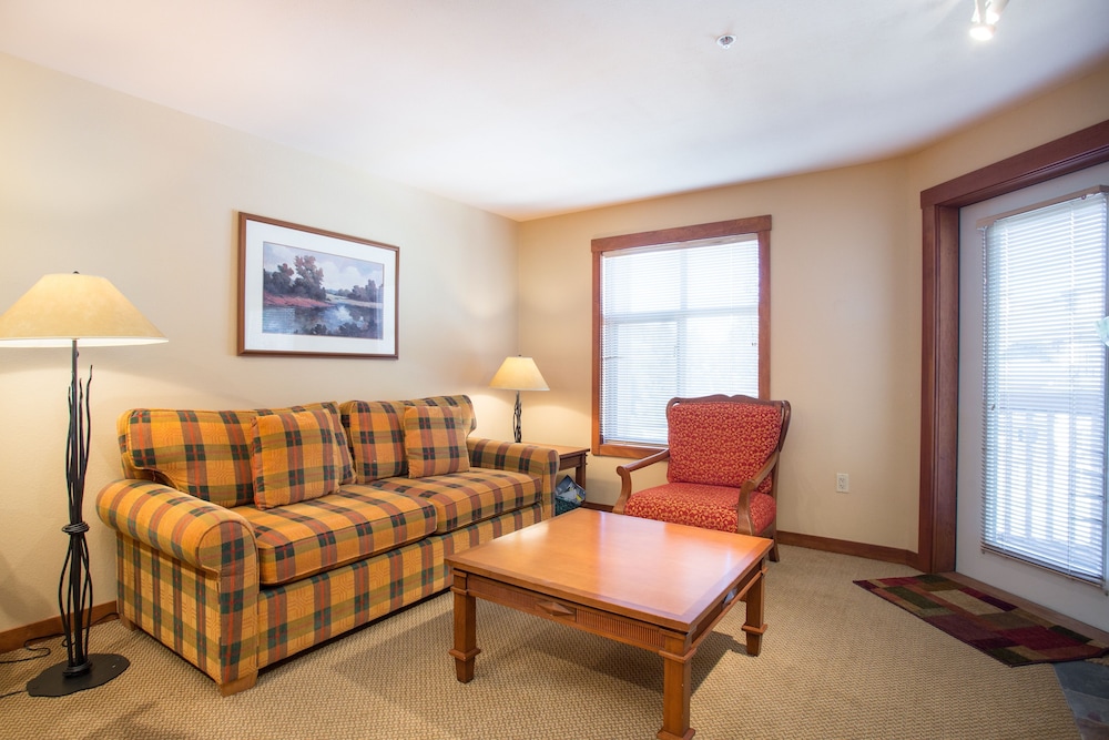 One Bedroom Condos at Powderhorn Lodge - Solitude UT