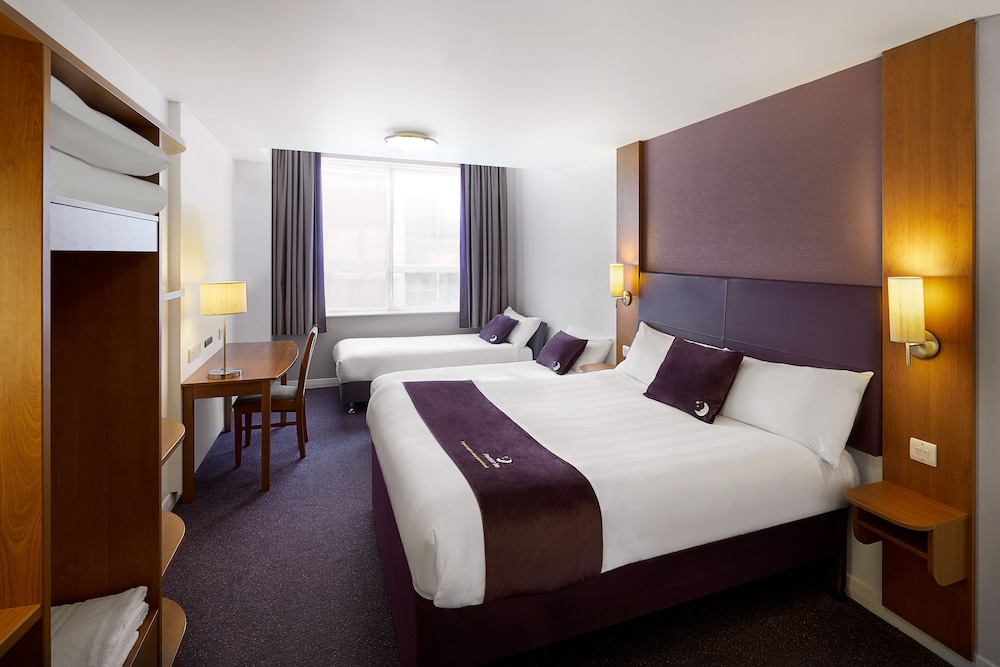 Premier Inn Lübeck City Centre