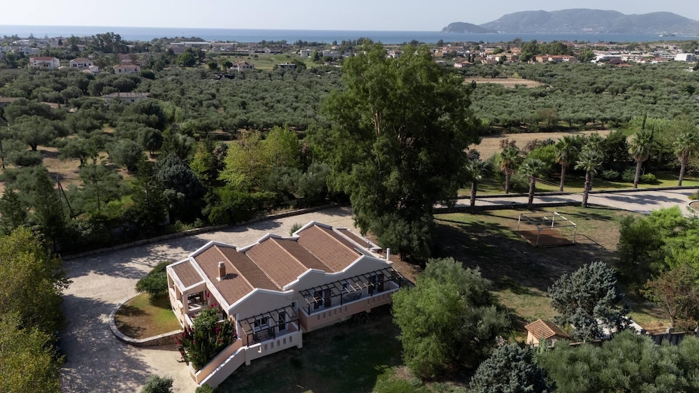 Leone Luxury Villa Georgia